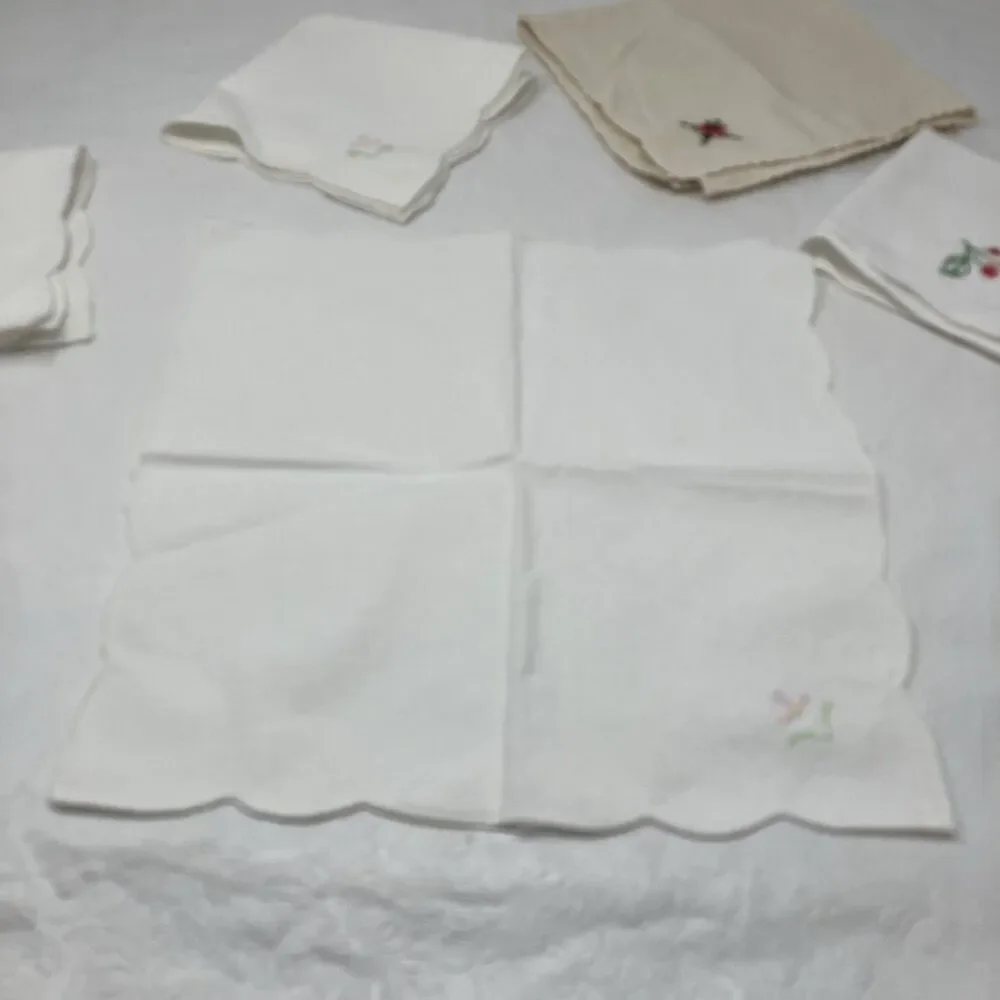 Vintage Linen Napkins Embroidered Floral Mixed Lot